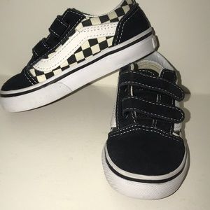 Kids sneakers